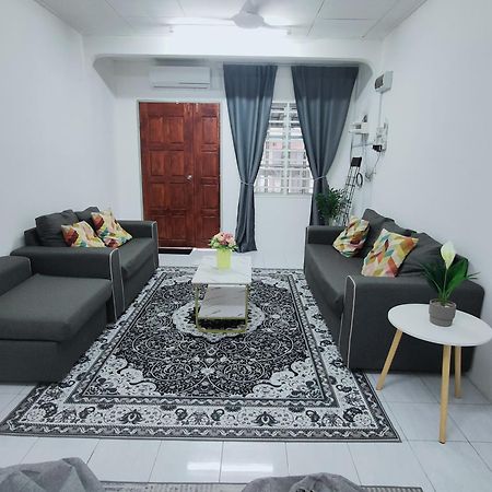 Casa Aira Cozy & Comfy Home Kampong Kepayang Exterior foto
